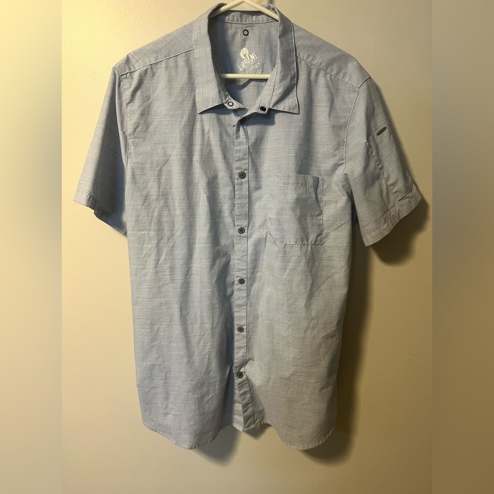 Urban Outfitters Light Blue Men’s work restaurant Shirt Size L
